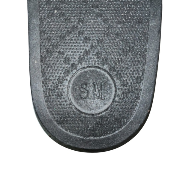 STEVE MADDEN SOFTEY SLIDES FAUX FURNSANDALS SIZE 3 - Picture 5 of 6